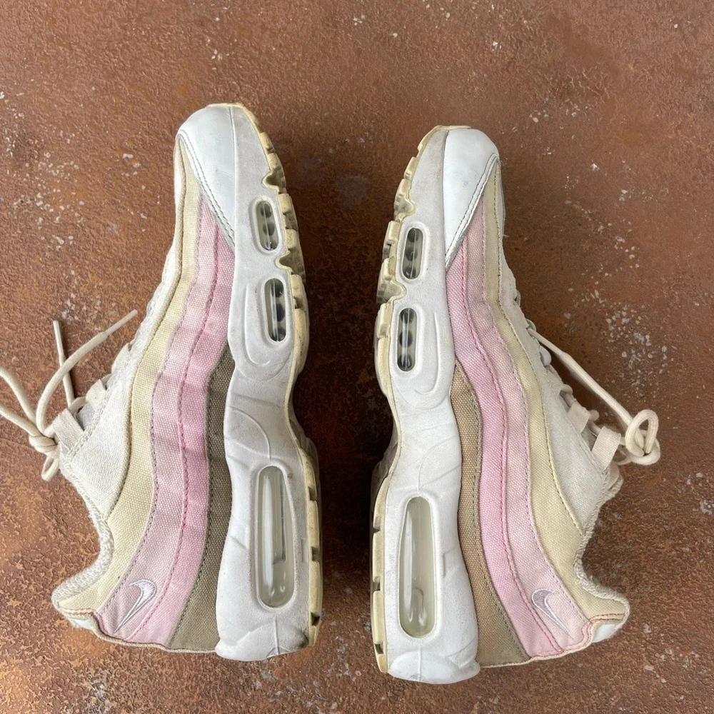 Nike heritage Air Max 95
Plant Color Collection Beige womens sz 9 - Picture 5 of 8